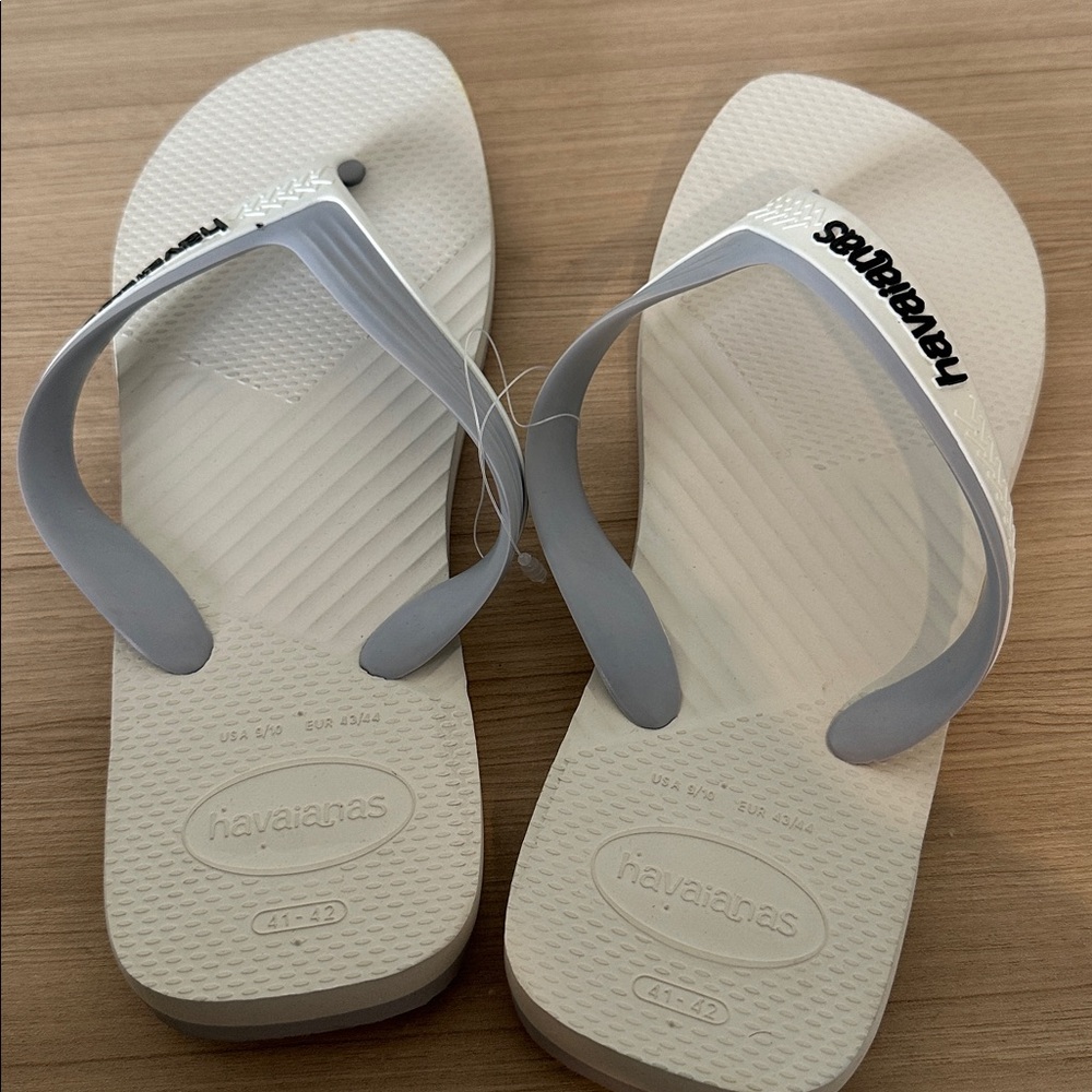 Women’s White & Gray Havaianas - Picture 5 of 6